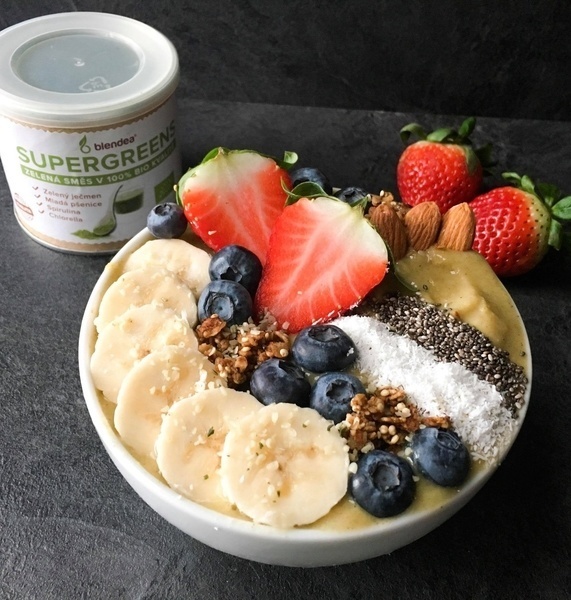 mangová smoothie bowl